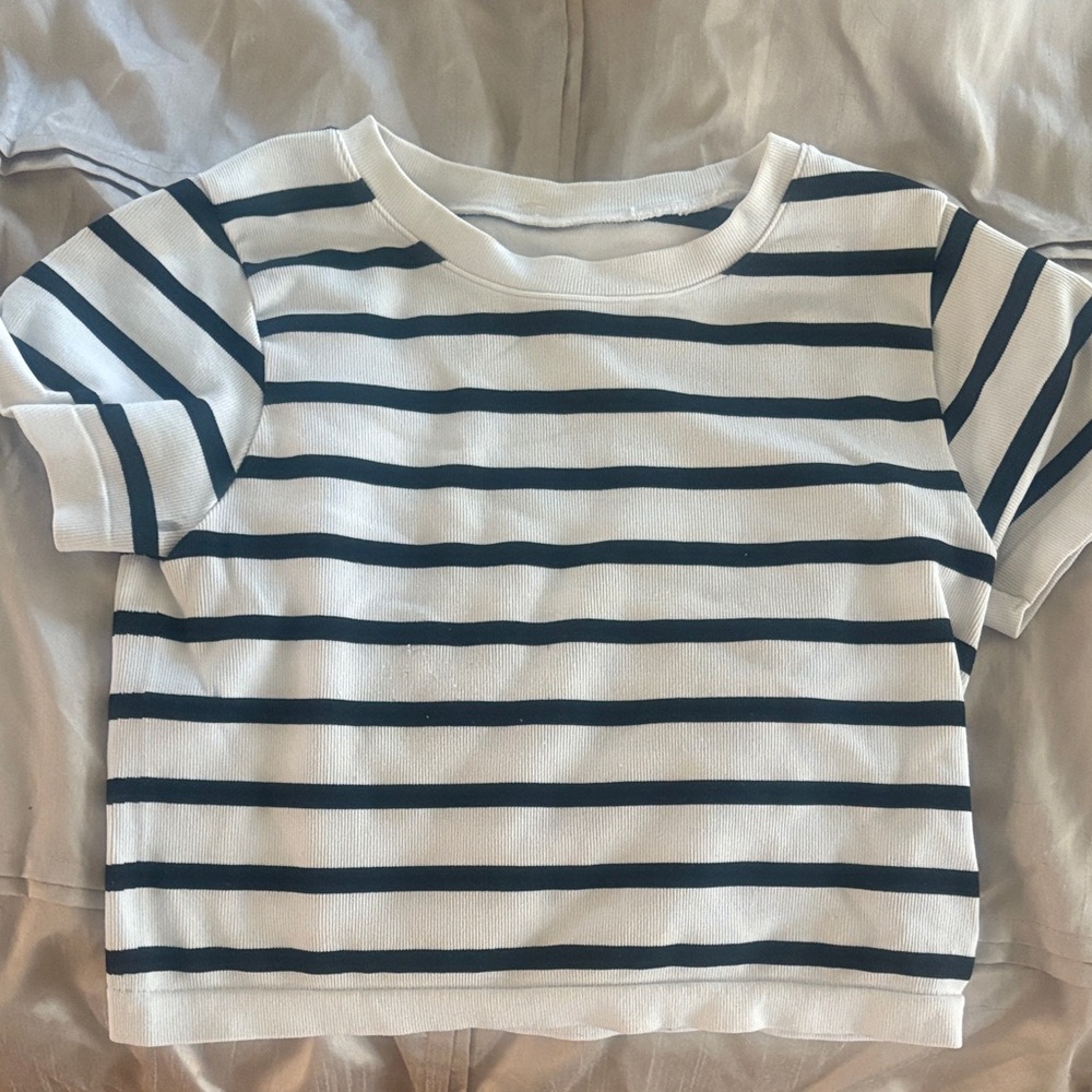 Striped Woman’s (slightly) Cropped Top